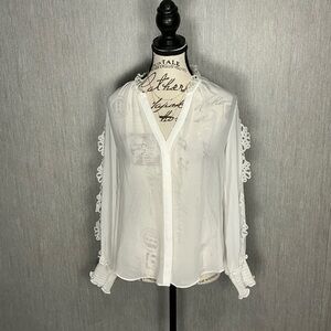White House Black Market White Blouse with Lace Accents Size XS